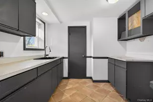 304 Maplewood Rd, Huntington Station, NY 11746 - Photo 21