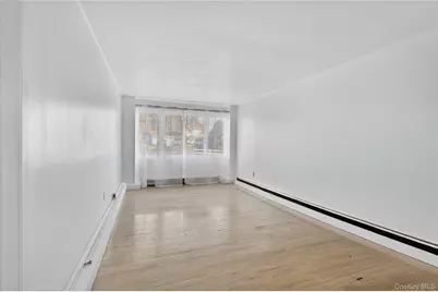 304 Maplewood Road, Huntington Station, NY 11746 - Photo 19