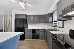 304 Maplewood Rd, Huntington Station, NY 11746 - Photo 9