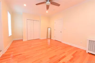 2056 Continental Avenue, Bronx, NY 10461 - Photo 15