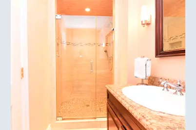 2056 Continental Avenue, Bronx, NY 10461 - Photo 9