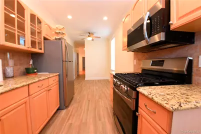 2056 Continental Avenue, Bronx, NY 10461 - Photo 13