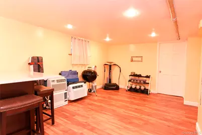 2056 Continental Avenue, Bronx, NY 10461 - Photo 21