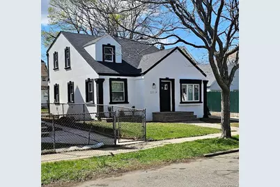 10914 214th Street, Queens Village, NY 11429 - Photo 5