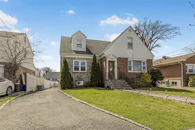 38 Borcher Avenue, Yonkers, NY 10704 - Photo 29