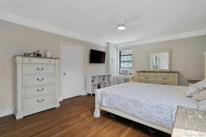 1080 Warburton Avenue #3E, Yonkers, NY 10701 - Photo 17