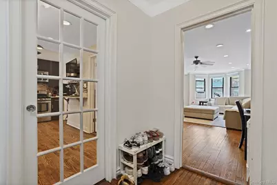 1080 Warburton Avenue #3E, Yonkers, NY 10701 - Photo 7