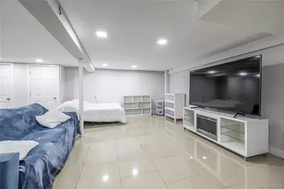 258 Benson Avenue, Elmont, NY 11003 - Photo 13