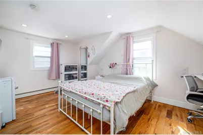 258 Benson Avenue, Elmont, NY 11003 - Photo 11