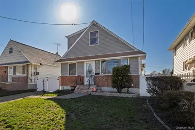 258 Benson Avenue, Elmont, NY 11003 - Photo 19