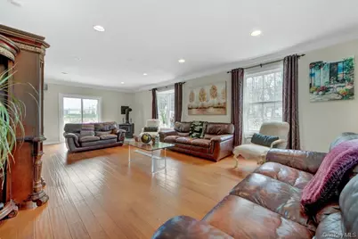 75 N Airmont Road, Suffern, NY 10901 - Photo 15