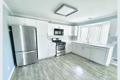 13 Nottingham Court, Nanuet, NY 10954 - Photo 3