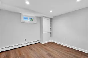 1167 Warwick St, Uniondale, NY 11553 - Photo 17