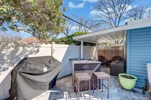 545 Mohawk E, West Hempstead, NY 11552 - Photo 29