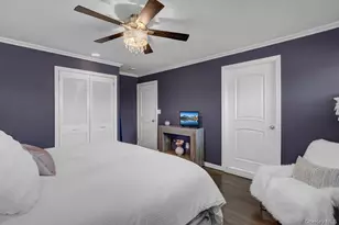 545 Mohawk E, West Hempstead, NY 11552 - Photo 19