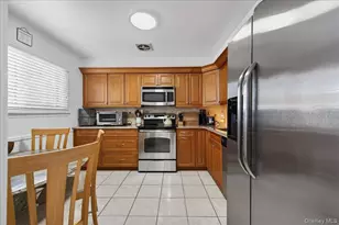 83 Buckingham Ct, Pomona, NY 10970 - Photo 5