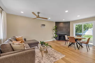77 Lloyd Avenue, North Babylon, NY 11703 - Photo 5