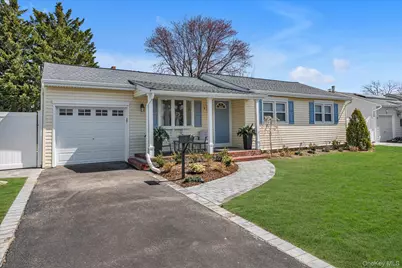 77 Lloyd Avenue, North Babylon, NY 11703 - Photo 21