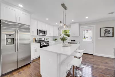 811 Front Street, Hempstead, NY 11550 - Photo 5
