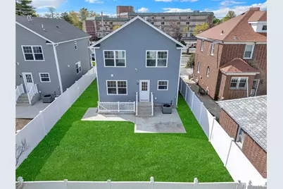 811 Front Street, Hempstead, NY 11550 - Photo 31