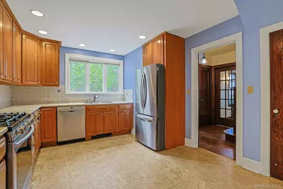 120 Harvard Drive, Hartsdale, NY 10530 - Photo 19