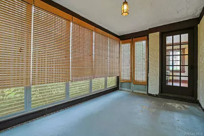 120 Harvard Drive, Hartsdale, NY 10530 - Photo 17