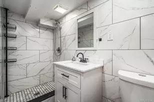 65 39th St, Islip, NY 11751 - Photo 21