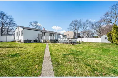 65 39th Street, Islip, NY 11751 - Photo 27