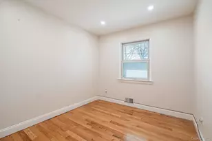 65 39th St, Islip, NY 11751 - Photo 9