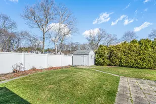 65 39th St, Islip, NY 11751 - Photo 25