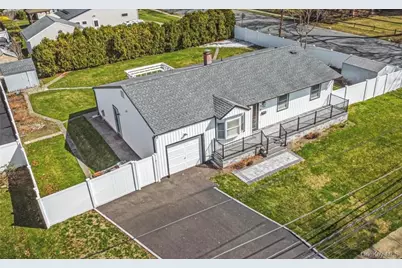 65 39th Street, Islip, NY 11751 - Photo 1