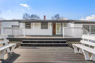 65 39th St, Islip, NY 11751 - Photo 29