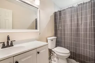 65 39th St, Islip, NY 11751 - Photo 11