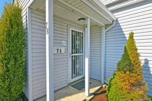 78 Center Ln, Levittown, NY 11756 - Photo 3