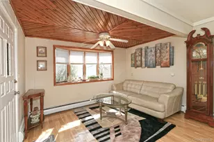 78 Center Ln, Levittown, NY 11756 - Photo 15