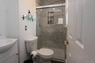 42 Rutledge Ave, Highland Mills, NY 10930 - Photo 21