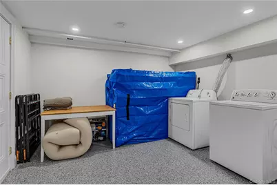 39 Hennessey Drive, Huntington, NY 11743 - Photo 19