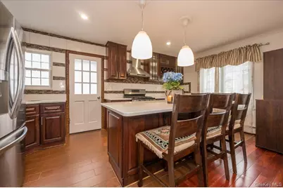 24611 61st Avenue, Little Neck, NY 11362 - Photo 7