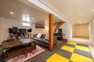 246-11 61st Ave, Little Neck, NY 11362 - Photo 15