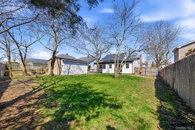 94 E Lakewood Street, Patchogue, NY 11772 - Photo 29
