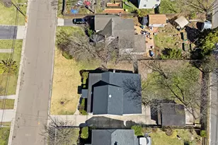 94 E Lakewood St, Patchogue, NY 11772 - Photo 33