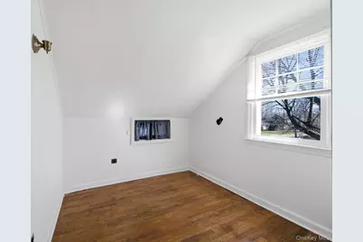 94 E Lakewood Street, Patchogue, NY 11772 - Photo 21