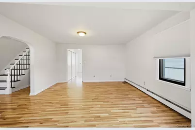 94 E Lakewood Street, Patchogue, NY 11772 - Photo 3