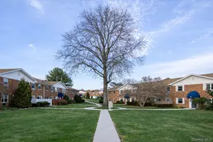 460 Old Town Rd, Port Jefferson Station, NY 11776 - Photo 19