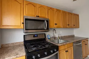 460 Old Town Rd, Port Jefferson Station, NY 11776 - Photo 11