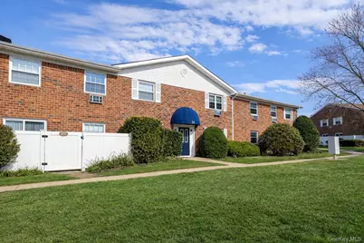 460 Old Town Road #24-O, Port Jefferson Station, NY 11776 - Photo 1