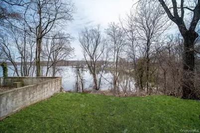 2744 W Main Street, Wappingers Falls, NY 12590 - Photo 35