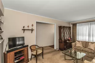 80 Knickerbocker Rd N, Plainview, NY 11803 - Photo 7