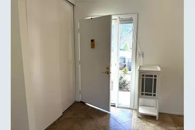 707 Bentley Court, Saint James, NY 11780 - Photo 5