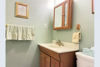 707 Bentley Court, Saint James, NY 11780 - Photo 9